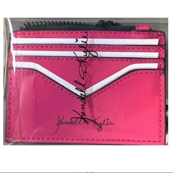 Kendall and Kylie Coin/Credit Card Keychain - Picture 5 of 6